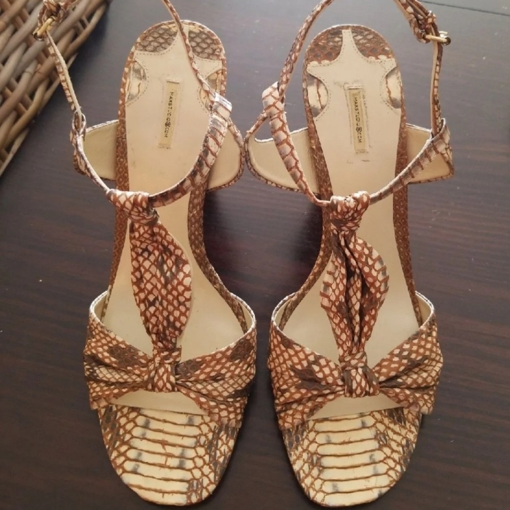 Max Studio Tan Snakeskin Bow Sandals